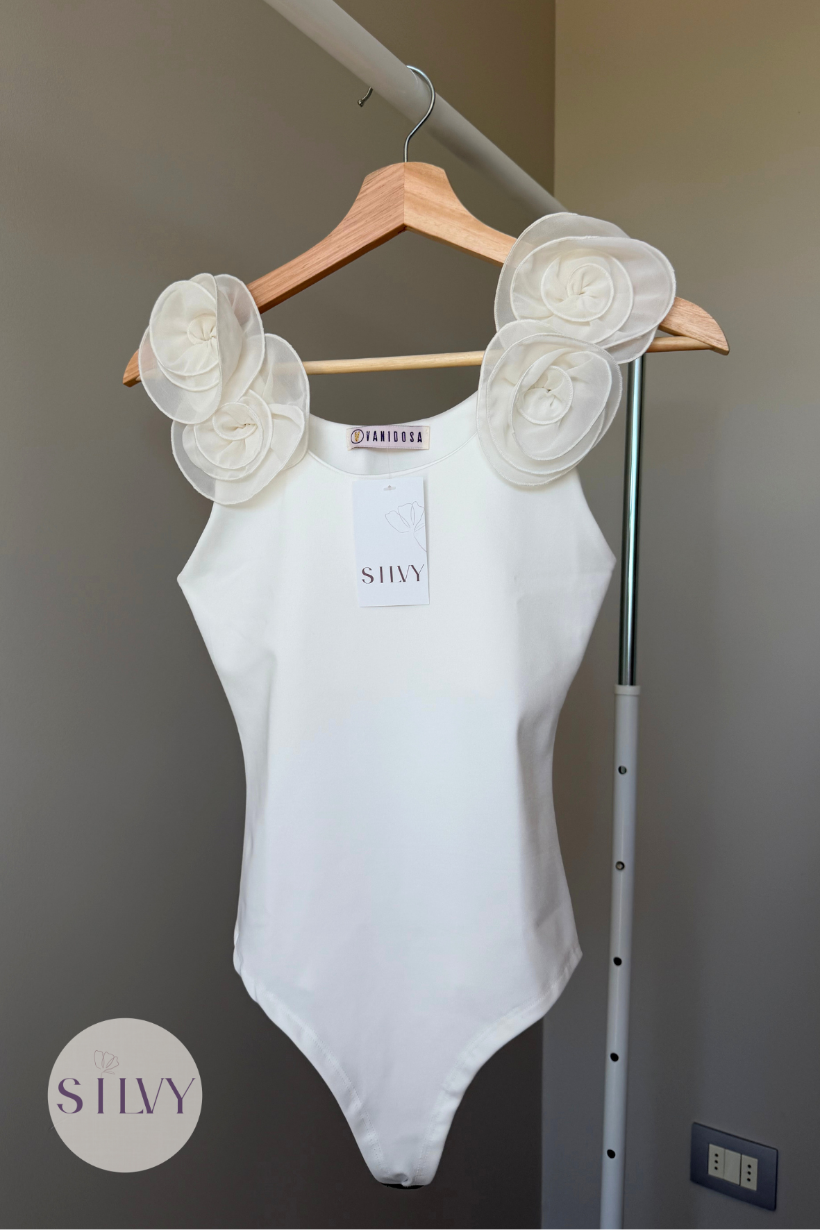 Body Rocio con Flor Blanco