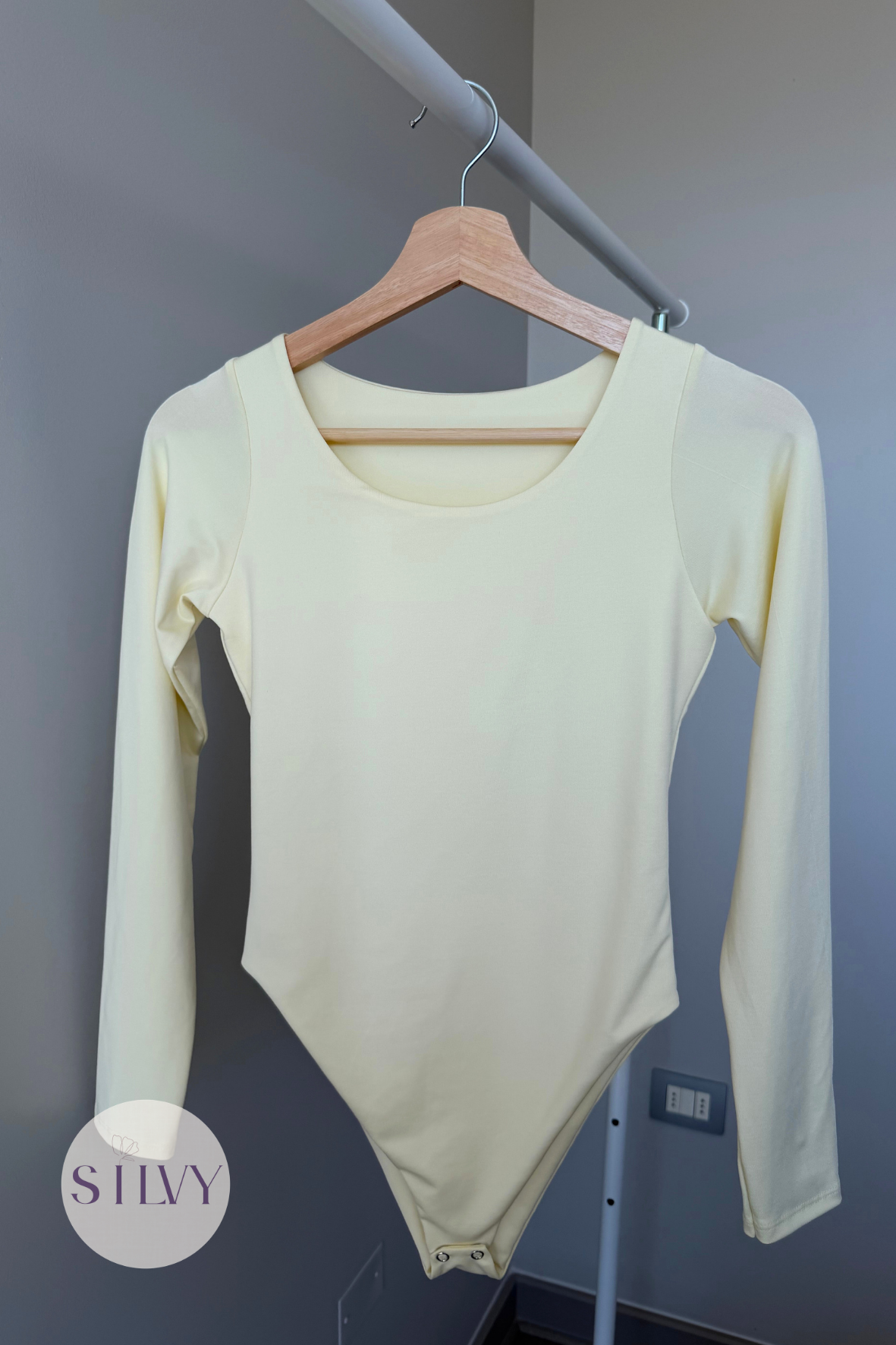 Body Manga Larga Cuello Redondo Butter Yellow
