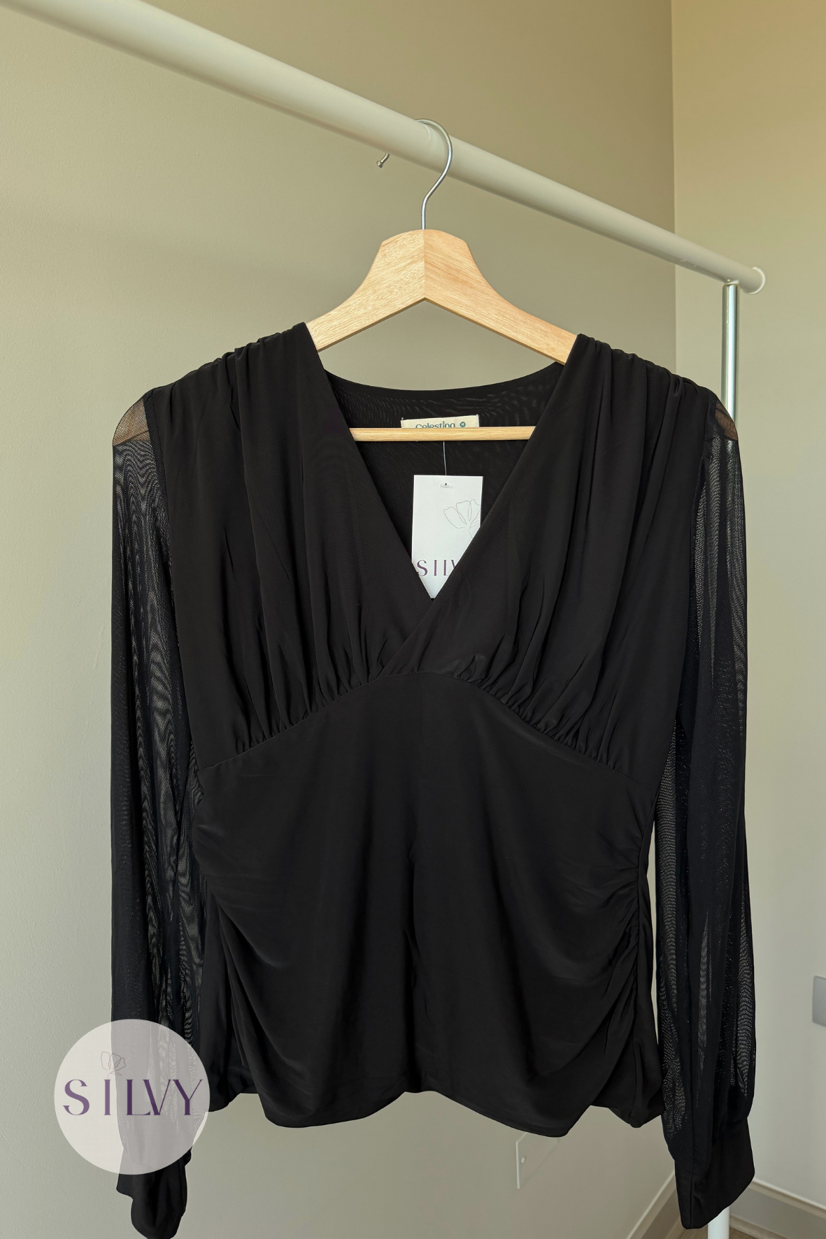 Top Aura Negro